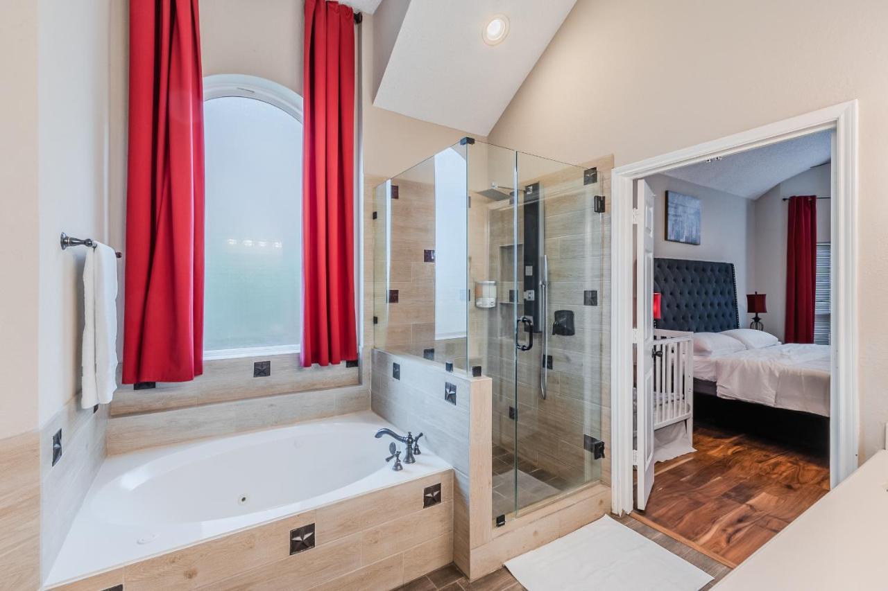 * *Astounding House **Perfect For Family And Friends , Pool , Hot Tub, & Game Room Алън Екстериор снимка